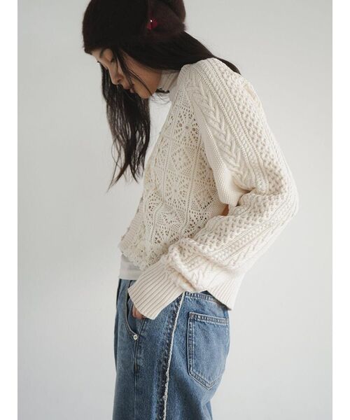 FIKA.(フィーカ)の「Cotton lace knit cardigan(カーディガン/ボレロ・レディース・オフホワイト/ブラック・MEDIUM)」の5枚目の写真