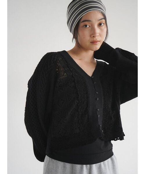 FIKA.(フィーカ)の「Cotton lace knit cardigan(カーディガン/ボレロ・レディース・オフホワイト/ブラック・MEDIUM)」の11枚目の写真