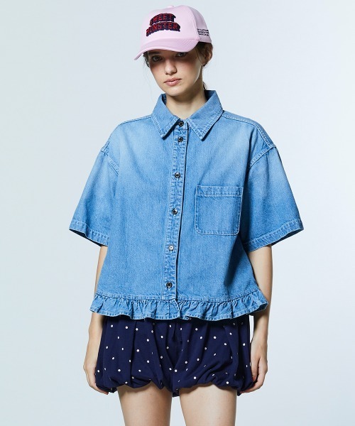 DOUBLE STANDARD CLOTHING(ダブルスタンダードクロージング)の「コットンデニムフリルジャケット(デニムジャケット・レディース・インディゴブルー/オフホワイト・FREE)」の3枚目の写真