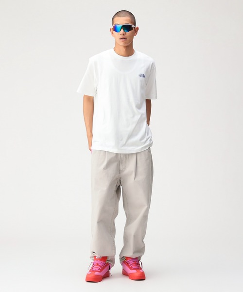 THE NORTH FACE(ザノースフェイス)の「THE NORTH FACE / Mountain Flower Tee(Tシャツ/カットソー・メンズ・ブラック/ホワイト・MEDIUM/SMALL/LARGE/X-LARGE)」の3枚目の写真