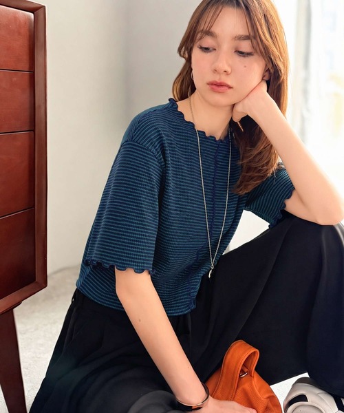 classicalelf（クラシカルエルフ）の「配色を効かせて、“普通”をアップデート。前後2wayテレコリブ素材配色メロウボーダープルオーバー（半袖）（Tシャツ/カットソー・レディース・アイボリー/ブラウン/オフホワイト/ネイビー/ブラック・X-LARGE/LARGE/SMALL/MEDIUM）」の6枚目の写真