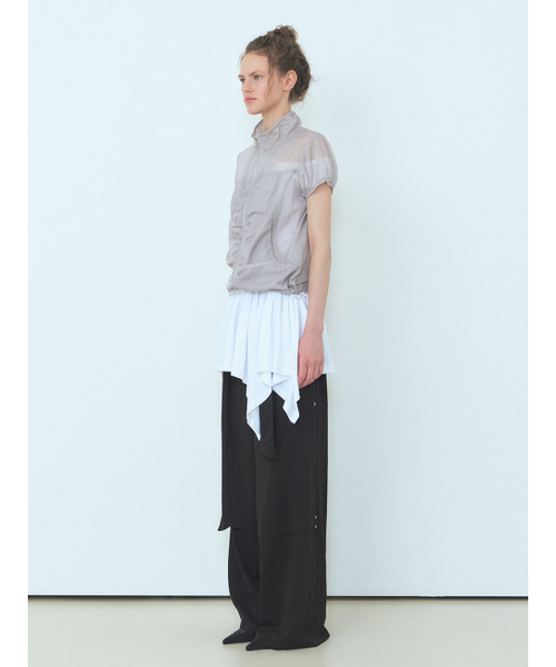 ETMON(エトモン)の「Curved Shirring Wind Jumper Greyish Purple(ナイロンジャケット・レディース・その他・FREE)」の5枚目の写真