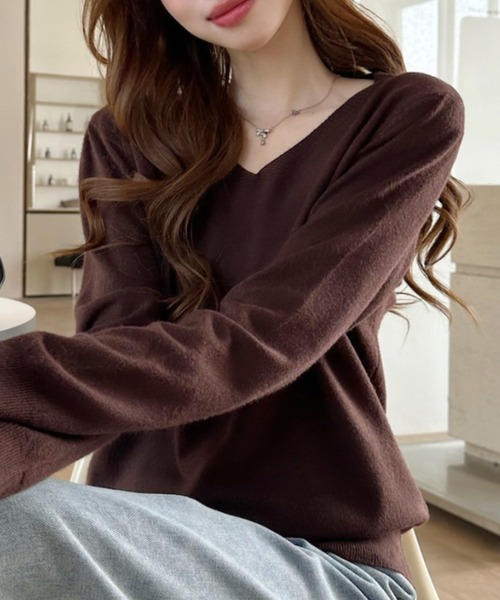 Ada.(エイダ)の「ベーシック Vネック ロングスリーブ ニット トップス(ニット/セーター・レディース・ホワイト/ブラウン/ブラック/グレー・FREE)」の11枚目の写真