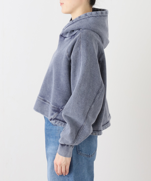 JOURNAL STANDARD（ジャーナルスタンダード）の「ガーメントダイプルパーカー（パーカー・レディース・ブラウン系その他/レッド/チャコールグレー・FREE）」の13枚目の写真