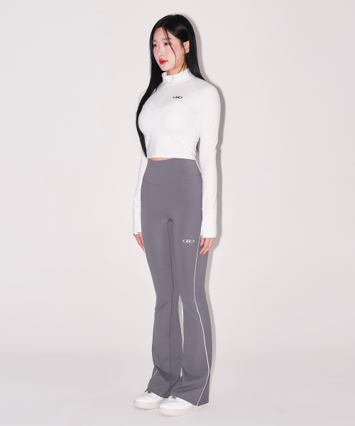 BORN TO WIN（ボーントゥウィン）の「W SYMBOL B MESH HALF ZIP-UP JACKET [WHITE]（Tシャツ/カットソー・レディース・その他・1/2）」の6枚目の写真
