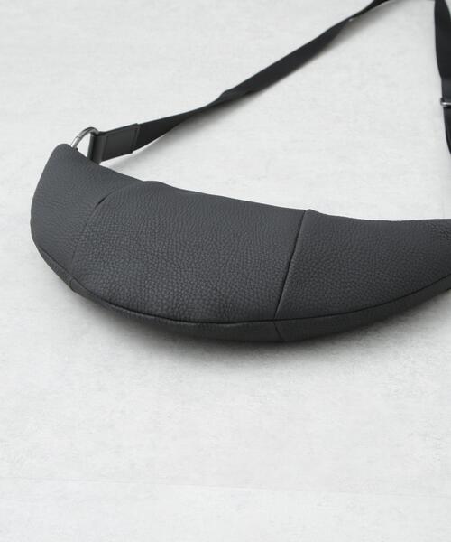 ITTI（イッチ）の「ITTI/別注 MINI MOON BAG（ショルダーバッグ・メンズ・ブラック・FREE）」の11枚目の写真