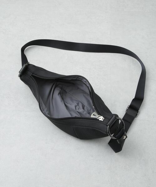 ITTI（イッチ）の「ITTI/別注 MINI MOON BAG（ショルダーバッグ・メンズ・ブラック・FREE）」の13枚目の写真