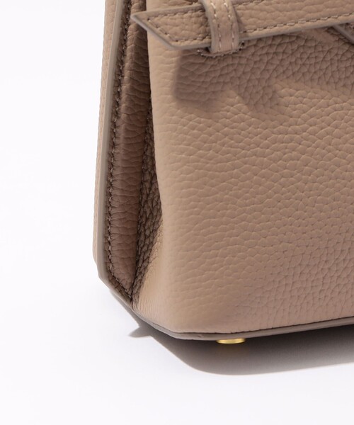 tov(トーヴ)の「TOV MIMI M バッグ(ハンドバッグ・レディース・ブラック/ベージュ・FREE)」の8枚目の写真