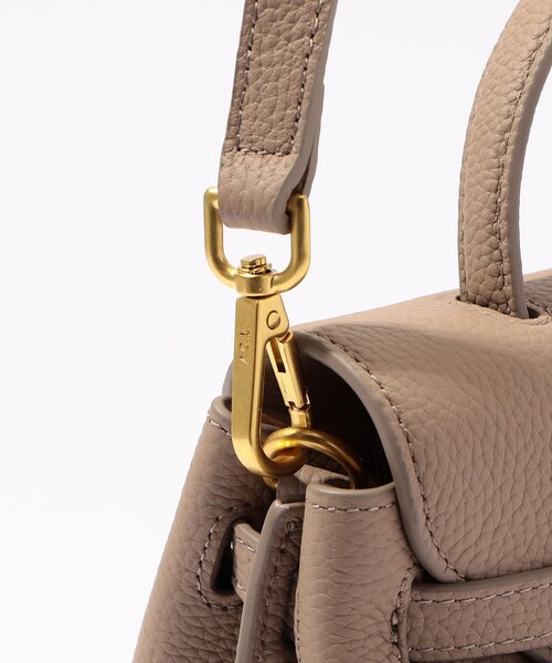 tov(トーヴ)の「TOV MIMI M バッグ(ハンドバッグ・レディース・ブラック/ベージュ・FREE)」の13枚目の写真