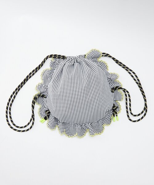 HELLO.SANFRANCISCO（ハローサンフランシスコ）の「【HELLO.SANFRANCISCO/ハローサンフランシスコ】パラコードフリルナップサック（ショルダーバッグ・レディース・ブラック/イエロー/ピンク・ONE SIZE）」の8枚目の写真