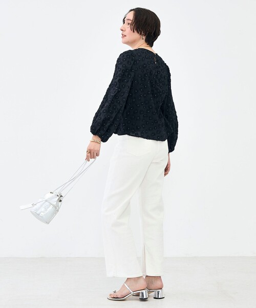 NOLLEY’S（ノーリーズ）の「【KIRYU】ウォッシャブル花柄ジャガードブラウス（シャツ/ブラウス・レディース・ホワイト/ネイビー・38）」の20枚目の写真