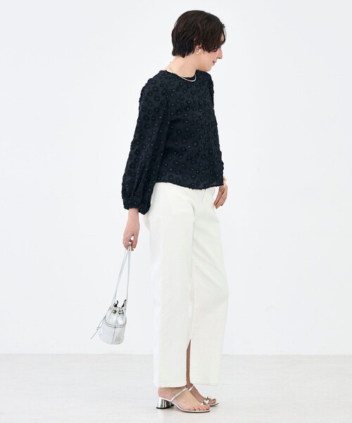 NOLLEY’S（ノーリーズ）の「【KIRYU】ウォッシャブル花柄ジャガードブラウス（シャツ/ブラウス・レディース・ホワイト/ネイビー・38）」の21枚目の写真