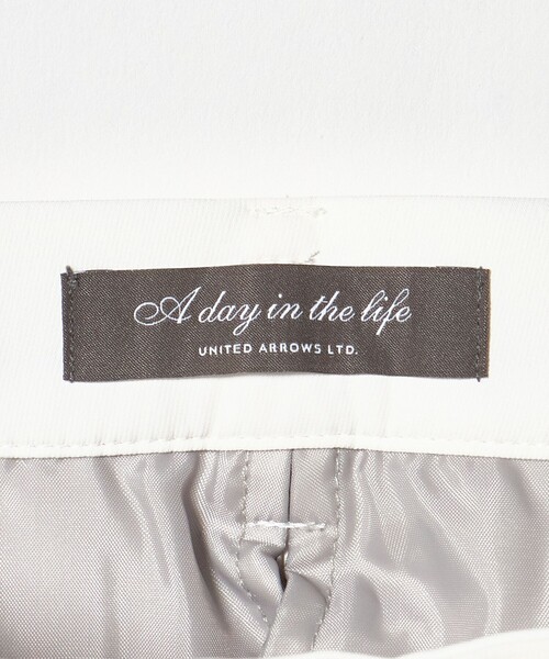 A DAY IN THE LIFE UNITED ARROWS(アデイインザライフユナイテッドアローズ)の「ツイル ストレートパンツ ホワイト ‐ウォッシャブル‐<A DAY IN THE LIFE>(スラックス・レディース・オフホワイト・38/36)」の16枚目の写真