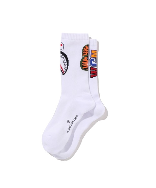 A BATHING APE(アベイシングエイプ)の「SHARK SOCKS(ソックス/靴下・メンズ・ホワイト・MEDIUM)」の1枚目の写真