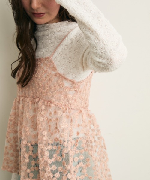 Lunea（ルネア）の「ジャガード花柄シアービスチェ/キャミソール（キャミソール・レディース・アイボリー/ピンク/ライトブルー・FREE）」の15枚目の写真