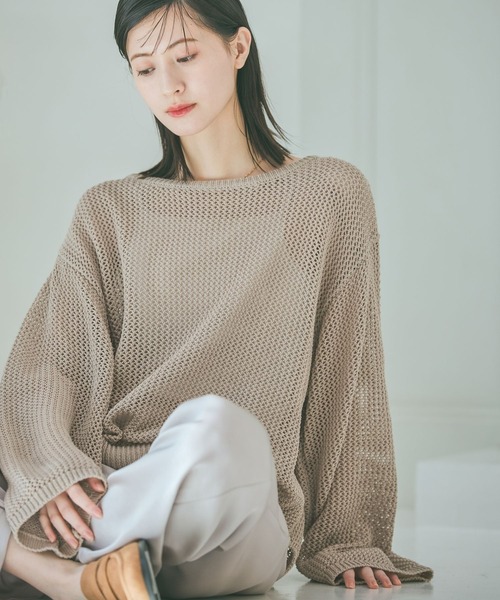 LAKOLE（ラコレ）の「5ゲージ透かし編みボートネックプルオーバー / 643962（ニット/セーター・レディース・レッド/オフホワイト/ベージュ/ブラック・FREE）」の4枚目の写真