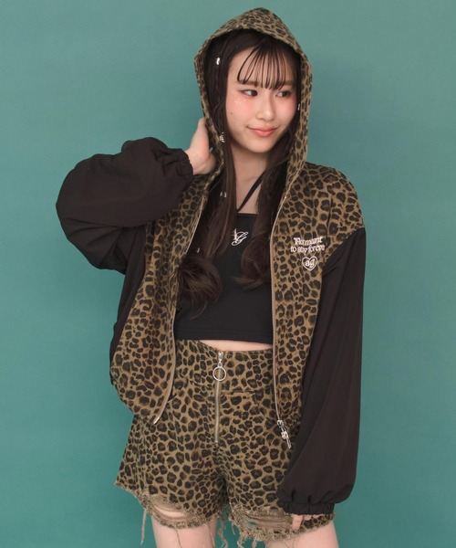 ANAP GiRL(アナップガール)の「キリカエ配色ブルゾン(ブルゾン・キッズ・ブルー/ベージュ・XS/S/M)」の4枚目の写真