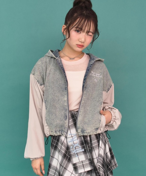 ANAP GiRL(アナップガール)の「キリカエ配色ブルゾン(ブルゾン・キッズ・ブルー/ベージュ・XS/S/M)」の10枚目の写真