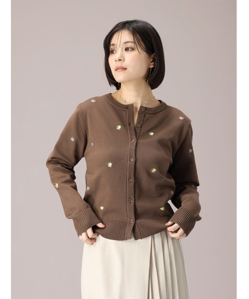 fifth(フィフス)の「フルーツ刺繍クルーネックカーディガン(カーディガン/ボレロ・レディース・ネイビー/アイボリー/ブラウン・M)」の4枚目の写真