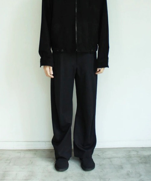 soe(ソーイ)の「【soe/ソーイ】Inflate Trousers(その他パンツ・メンズ・ブラック・1/2/0)」の4枚目の写真