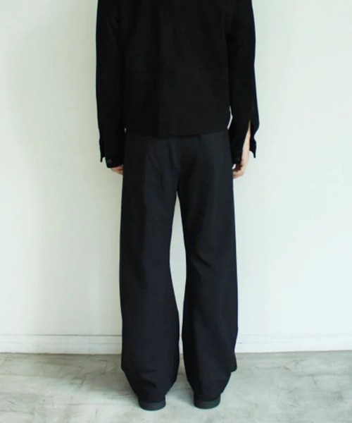 soe(ソーイ)の「【soe/ソーイ】Inflate Trousers(その他パンツ・メンズ・ブラック・1/2/0)」の2枚目の写真