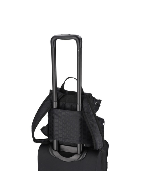 MSGM(エムエスジーエム)の「【MSGM×LeSportsac】TheMwave Jaquard Voyager Backpack(バックパック/リュック・レディース・ブラック・ONE SIZE)」の6枚目の写真
