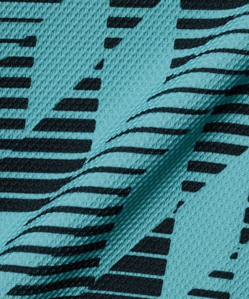 TaylorMade（テーラーメイド）の「＜TaylorMade＞HERITAGE-90 COLLECTION/ユニセックス クラシックロゴ オープンカラー ポロシャツ ストレッチ UV 吸水速乾（ポロシャツ・メンズ・オフホワイト/ブラック/ライトブルー・XL/L/S/M/XS）」の11枚目の写真