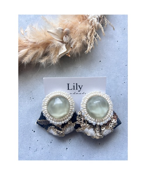 tone(トーン)の「【Lily accessory】インド刺繡ピアス(MA)(ピアス(両耳用)・レディース・ブラック・FREE)」の3枚目の写真