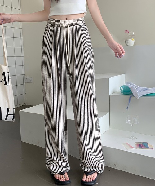 shyam inspiration(シャムインスピレーション)の「サッカー地ストライプイージーパンツ(その他パンツ・レディース・ブラック/ブラウン・L/M)」の1枚目の写真