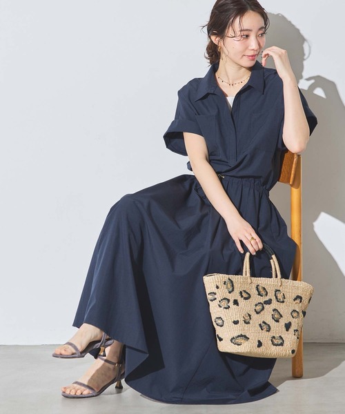 Gready Brilliant（グレディブリリアン）の「コットン混ドロストシャツワンピ（ワンピース・レディース・キャメル/ネイビー・36/38）」の2枚目の写真