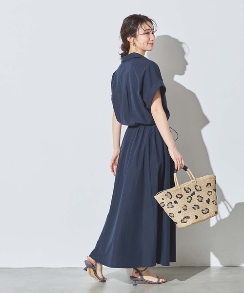 Gready Brilliant（グレディブリリアン）の「コットン混ドロストシャツワンピ（ワンピース・レディース・キャメル/ネイビー・36/38）」の4枚目の写真