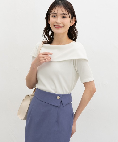 Honeys(ハニーズ)の「【ハニさら・接触冷感・UVカット】オフショル風トップス(Tシャツ/カットソー・レディース・アイボリー/サックスブルー/ブラック/レッド・3L/L/LL/M/S)」の8枚目の写真