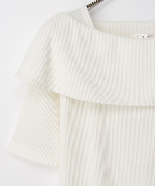 Honeys(ハニーズ)の「【ハニさら・接触冷感・UVカット】オフショル風トップス(Tシャツ/カットソー・レディース・アイボリー/サックスブルー/ブラック/レッド・3L/L/LL/M/S)」の22枚目の写真