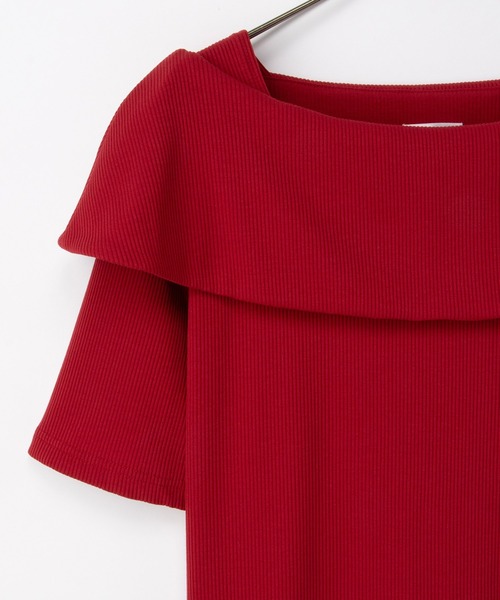Honeys(ハニーズ)の「【ハニさら・接触冷感・UVカット】オフショル風トップス(Tシャツ/カットソー・レディース・アイボリー/サックスブルー/ブラック/レッド・3L/L/LL/M/S)」の16枚目の写真