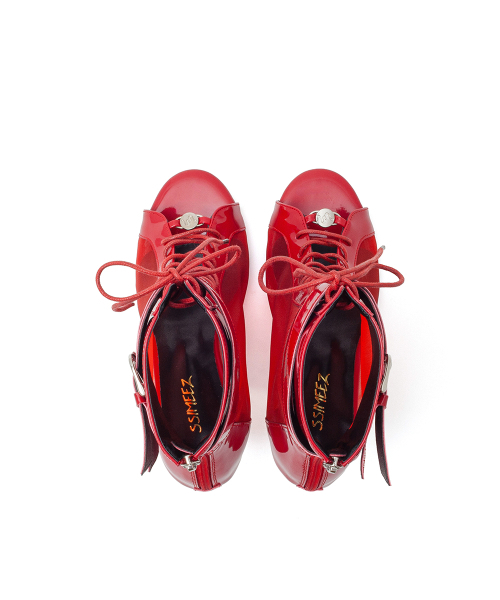 SSIMEEZ（シミズ）の「シアーバックルレースアップオープントゥヒール（レッド）（パンプス・レディース・レッド・22.5cm/23cm/23.5cm/24cm/26.5cm/24.5cm/25cm/25.5cm/27.5cm）」の4枚目の写真