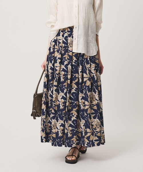 BEAUTY&YOUTH UNITED ARROWS(ビューティーアンドユースユナイテッドアローズ)の「【WEB限定】フラワープリント タックスカート ウォッシャブル(スカート・レディース・ネイビー/ケリーグリーン/オレンジ・M/S)」の10枚目の写真