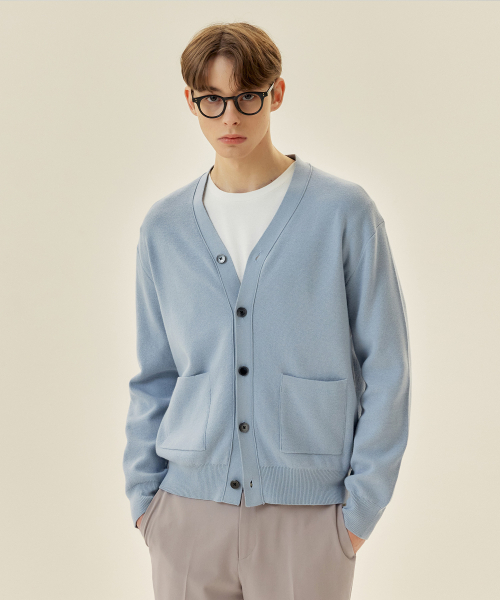 MINDBRIDGE（マインドブリッジ）の「[COUTURE]Vネックセミオーバーフィットカーディガン - 2カラー（カーディガン/ボレロ・メンズ・ミント/ブルー・95/100/105/110）」の6枚目の写真