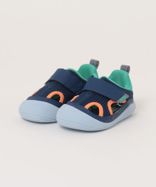 PUMA（プーマ）の「PUMA プーマ KITTEN SUMMER V INF【ギフトボックス仕様】ベビーサンダル 子供靴(キッテンサマーVインファント)（サンダル・キッズ・ブラック/ネイビー/ピンク/パープル系その他・13.0cm/14.0cm/15.0cm/16.0cm）」の2枚目の写真