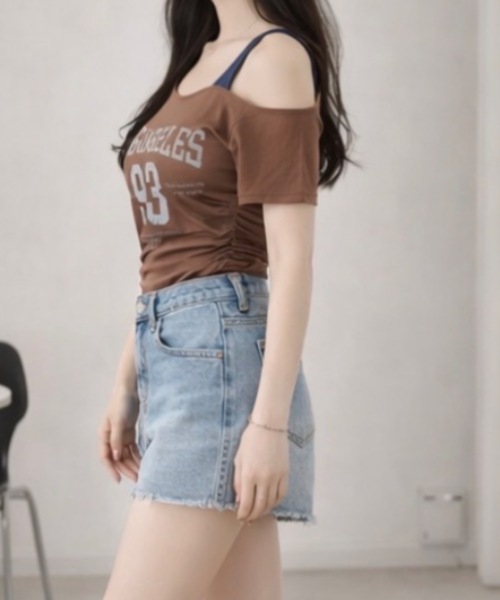 Teem Store(チームストア)の「【カップ付き】英文字サイドギャザーワンショルタイトTシャツ(Tシャツ/カットソー・レディース・ネイビー/ブラウン/ホワイト/ブラック・F)」の9枚目の写真