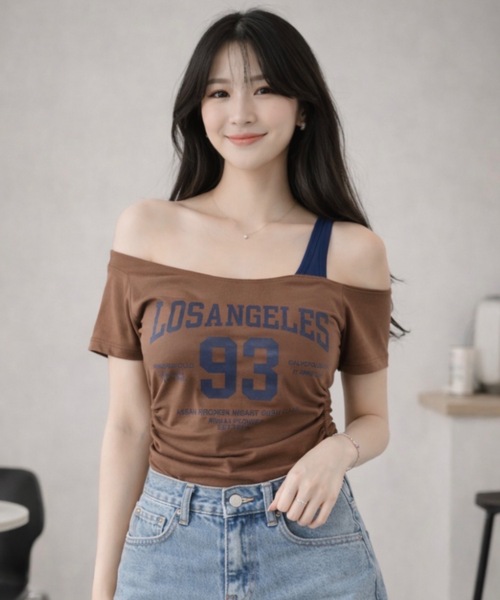 Teem Store(チームストア)の「【カップ付き】英文字サイドギャザーワンショルタイトTシャツ(Tシャツ/カットソー・レディース・ネイビー/ブラウン/ホワイト/ブラック・F)」の11枚目の写真
