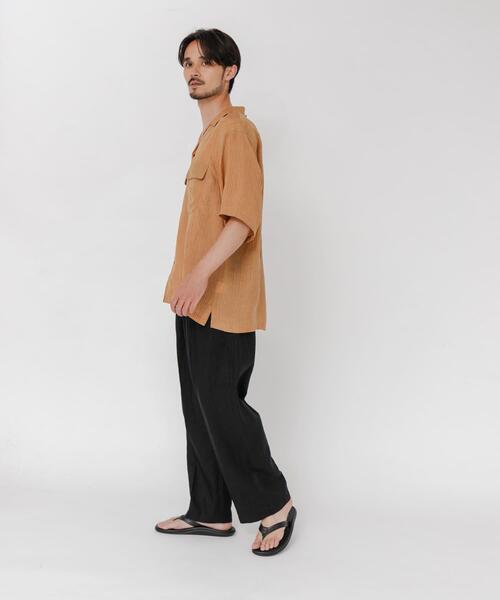 URBAN RESEARCH(アーバンリサーチ)の「CUPRO COLD DYE SHIRTS(シャツ/ブラウス・メンズ・ブラック/ベージュ・MEDIUM/LARGE)」の14枚目の写真