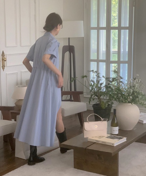 FAVORITO(ファヴォリート)の「ドローストリングシャツワンピース(シャツワンピース・レディース・ブルー/ホワイト/ベージュ・F)」の15枚目の写真