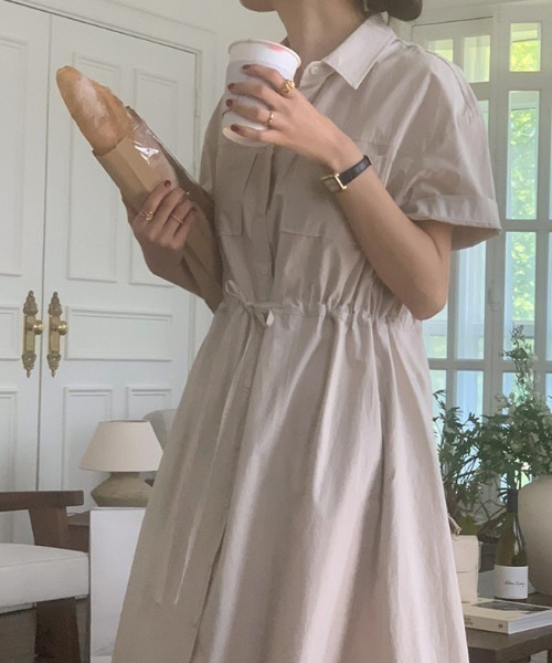 FAVORITO(ファヴォリート)の「ドローストリングシャツワンピース(シャツワンピース・レディース・ブルー/ホワイト/ベージュ・F)」の22枚目の写真