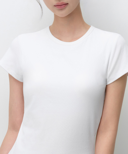 MUSINSA STANDARD WOMAN（ムシンサスタンダードウーマン）の「ウィメンズスリムクルーネックブラTシャツ[ホワイト]（Tシャツ/カットソー・レディース・その他・MEDIUM/X-SMALL/SMALL/LARGE）」の4枚目の写真