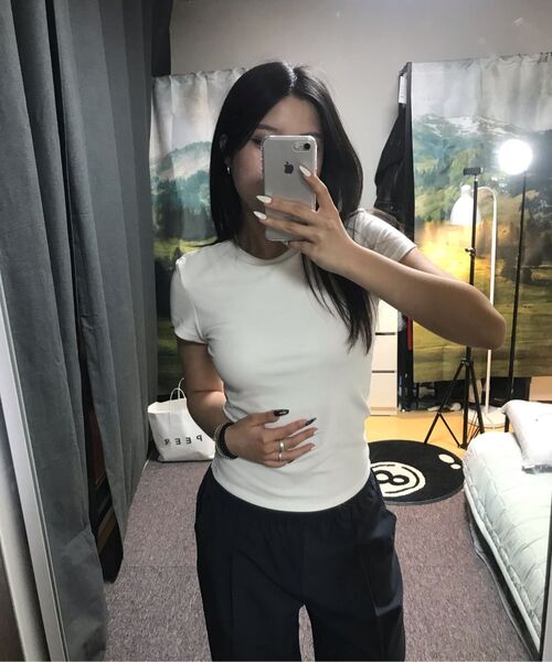 MUSINSA STANDARD WOMAN（ムシンサスタンダードウーマン）の「ウィメンズスリムクルーネックブラTシャツ[ホワイト]（Tシャツ/カットソー・レディース・その他・MEDIUM/X-SMALL/SMALL/LARGE）」の6枚目の写真