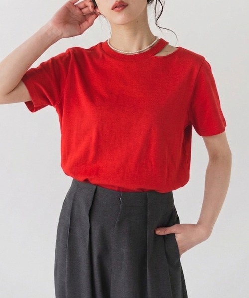 Nunc.（ヌンク）の「スリットネックTシャツ（Tシャツ/カットソー・レディース・カーキ/レッド/オフホワイト・FREE）」の3枚目の写真