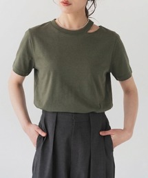 スリットネックTシャツ