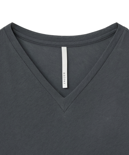 NOIRER(ノイア)の「コットンVネックベーシックTシャツ(ダークグレー)(Tシャツ/カットソー・メンズ・その他・52/50/48)」の4枚目の写真