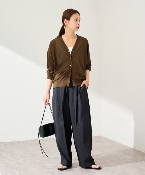 FRAMeWORK（フレームワーク）の「ウォッシャブルナイロンバレルパンツ（スラックス・レディース・ブラック/キャメル・38/36）」の5枚目の写真