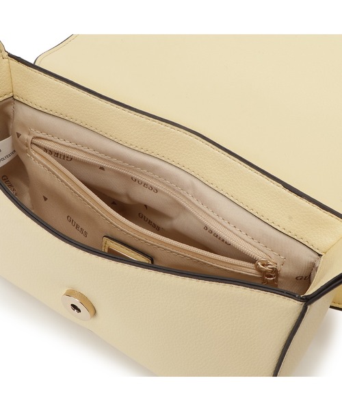 Guess（ゲス）の「RUBY Flap Shoulder Bag（ショルダーバッグ・レディース・ライトイエロー・ONE SIZE）」の2枚目の写真